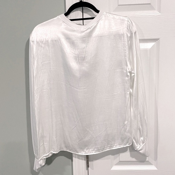 LA Made Tinsley Silky Blouse - Picture 3 of 8